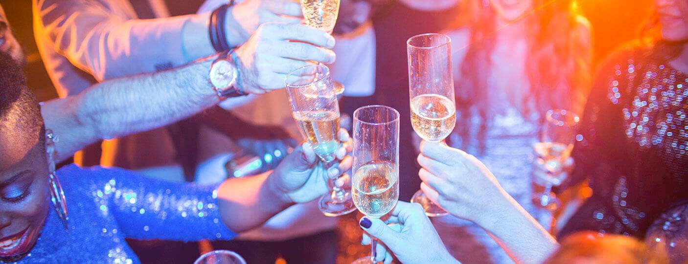 Glass Cactus: A Lakefront Lounge & Nightlife Destination in Grapevine, TX